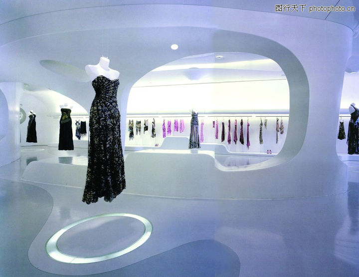 空間與服裝的對話 融合展示與服飾的室內設計藝術